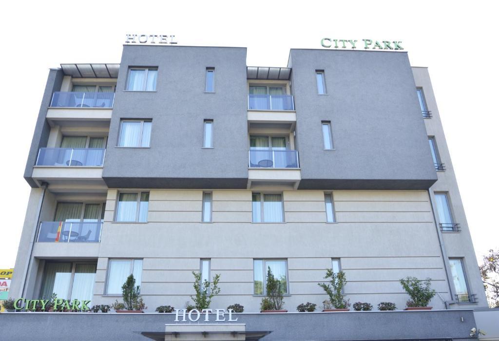 City Park Hotel سكوبجي المظهر الخارجي الصورة