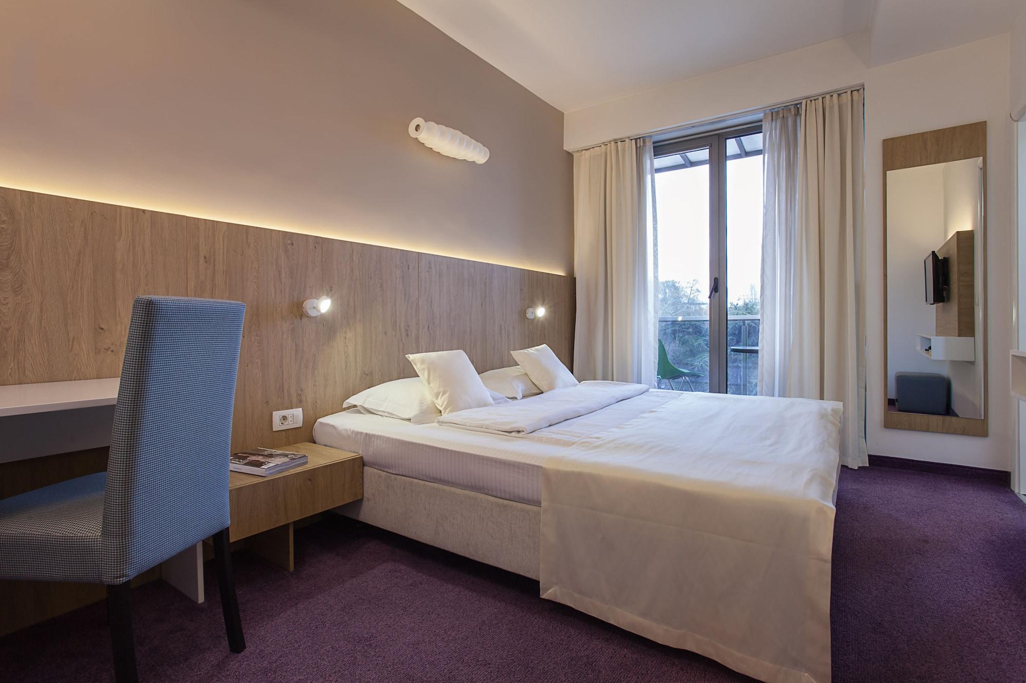 City Park Hotel سكوبجي المظهر الخارجي الصورة