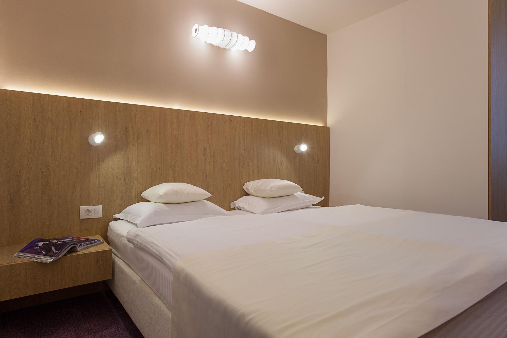 City Park Hotel سكوبجي المظهر الخارجي الصورة